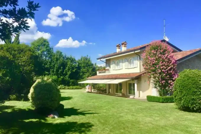 thumbnail Villa in vendita a Camparada